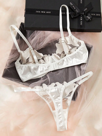 2024 Women Sexy Lingerie Bra Underwear Set Cute Bow Ultrathin Lace Lingerie Set Temptation Erotic Hot Outfits For Pretty Girls